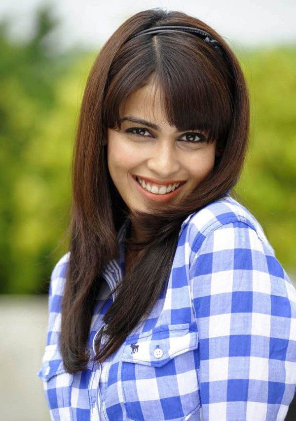 Genelia Dsouza, Genelia Dsouza bikini photo, Latest news, wallpapers, photos, hot sexy films, telugu movies, pictures