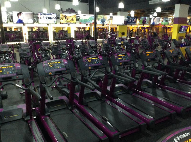 Getting Into Shape at the Tulsa Riverside Planet Fitness - Earning Those Cupcakes