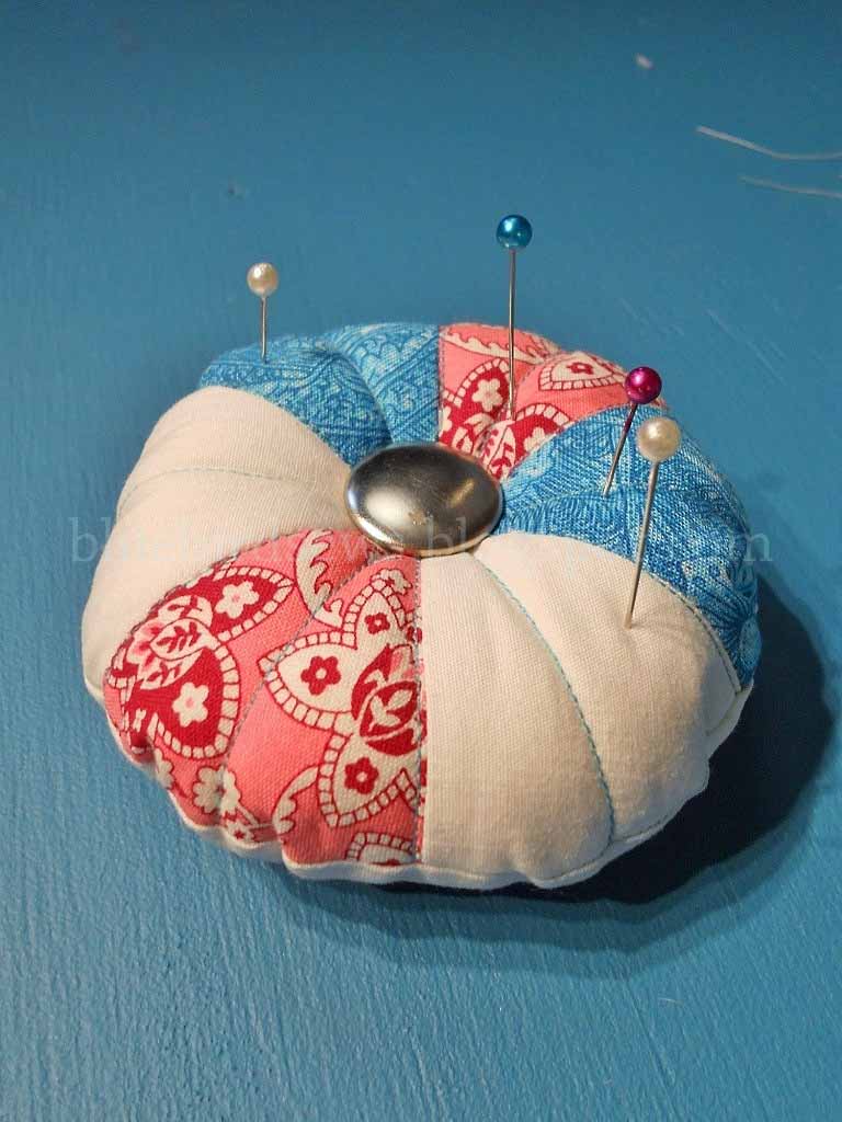 DIY Pincushion Tutorial & Pattern