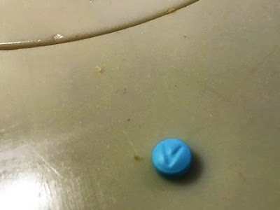 √1000以上 blue pill with v 5 680855-Blue pill with v 5483