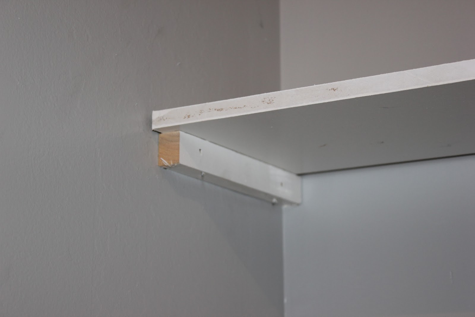 bathroom wall shelves