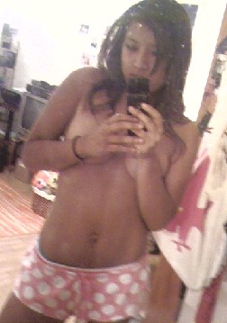 Real Life Indian Girl on Goa Nude Pics