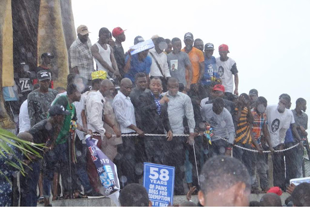 Crowd Defy Rain for Sowore?s #TakeItBack Movement