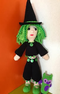 http://www.ravelry.com/patterns/library/curly-the-good-green-witch