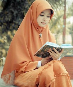 gambar wanita cantik berjilbab