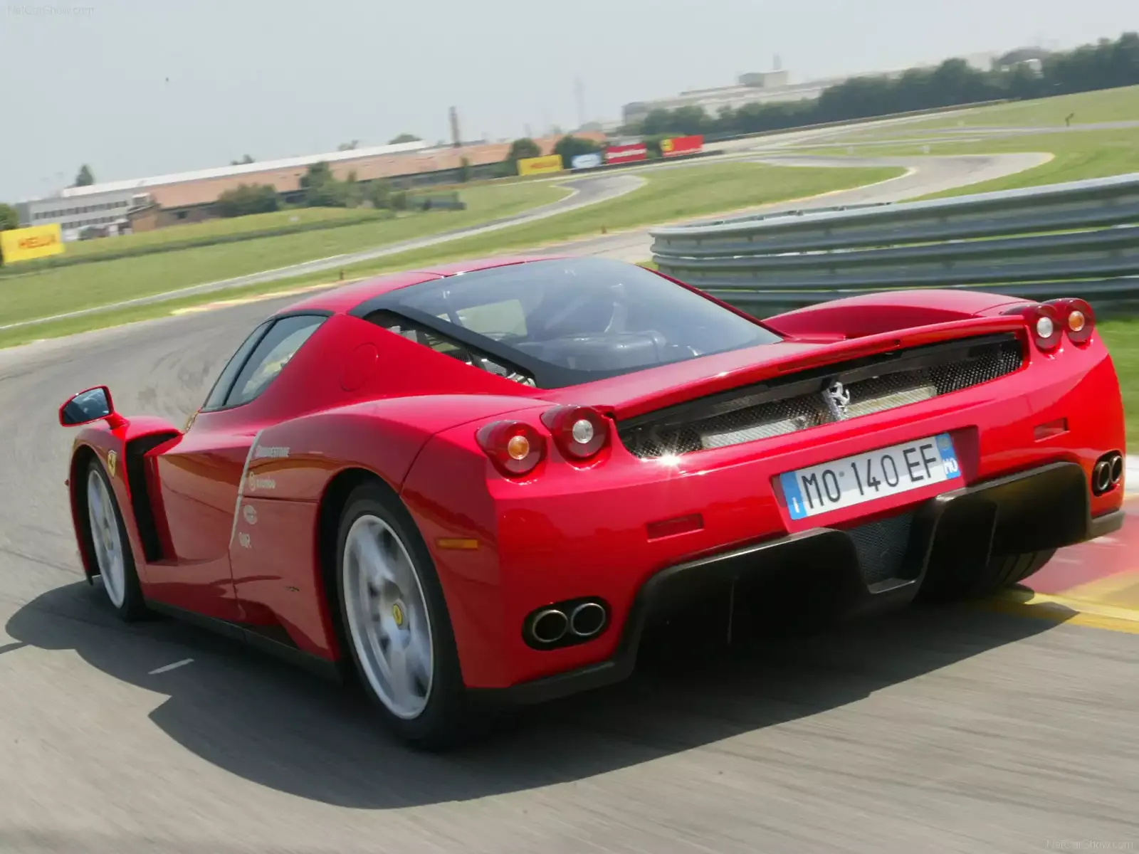 Hình ảnh siêu xe Ferrari Enzo 2002 & nội ngoại thất