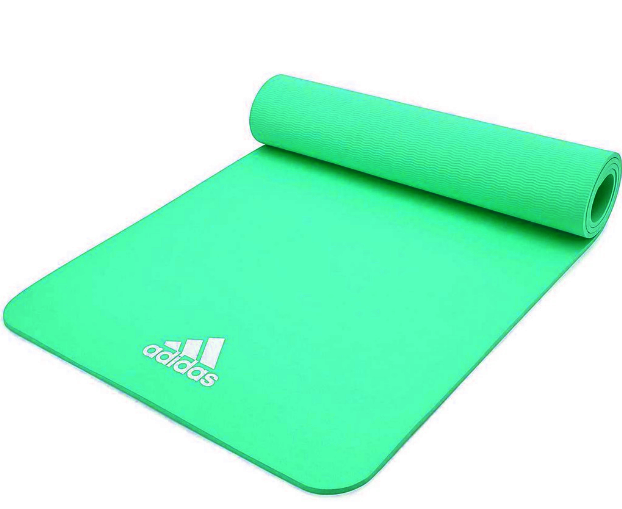 Adidas: Sturdy and comfortable non-slip foam As one of the leading brands in the sports field, Adidas also produces high quality yoga mats. With a fairly competitive price, Adidas is an alternative choice of yoga mats for beginners.  The yoga mat from Adidas uses a foam material so it is very soft and of course non-slip. Despite the thick lather, the mattress from Adidas is easy to roll up and take on the go.