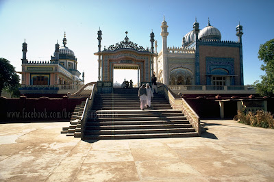 mosque in pakistan | beautiful places in pakistan