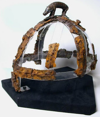 Англо-саксонский шлем, найденный в Бенти-Грейндж