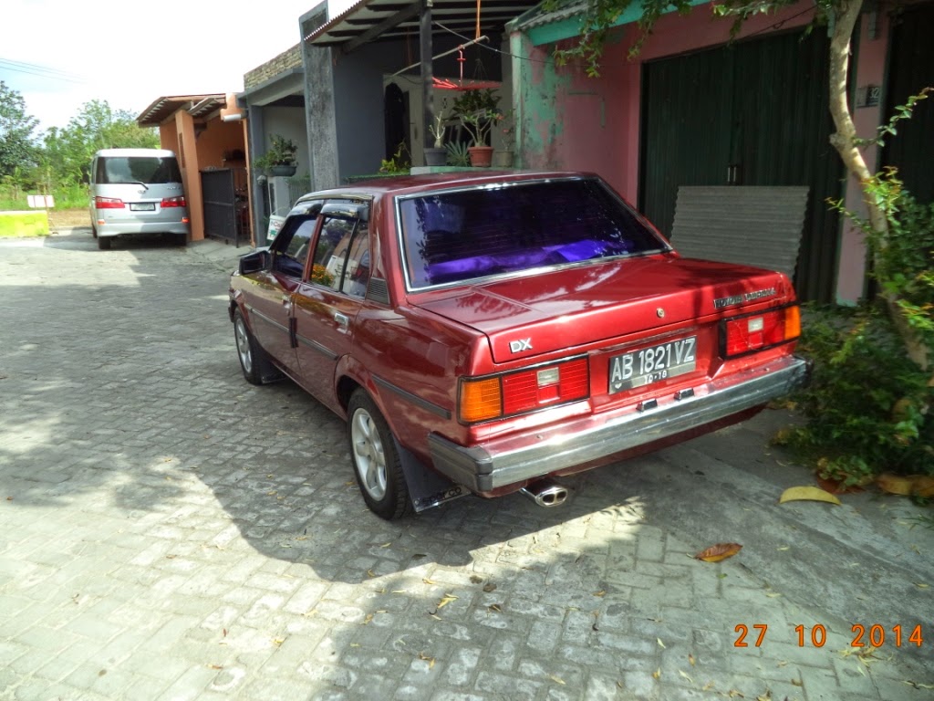 DIJUAL COROLLA DX 1982 JOGJA LAPAK MOBIL DAN MOTOR BEKAS