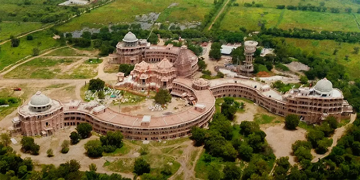 Om Shape Temple: ప్రపంచంలోనే మొట్టమొదటి ‘ఓం’ ఆకారంలో నిర్మితమవుతున్న ఆలయం | World's first 'Om' shape temple under construction