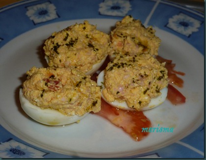 huevos kika rellenos de requeson,racion1 copia