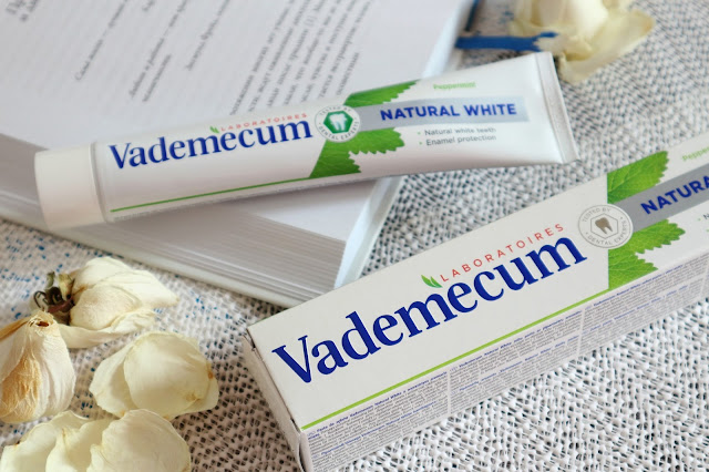 відбілююча зубна паста VADEMECUM Natural White