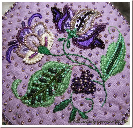 04-20-pincushion-pillow-a