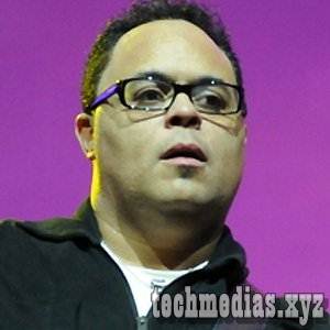 Israel Houghton Biography