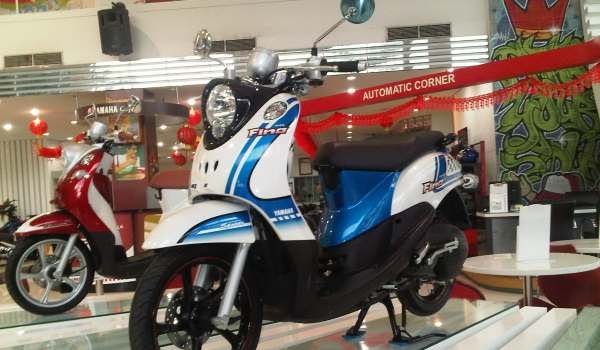 Motor Matic Injeksi Yamaha Fino Retro auto modif  ikasi 