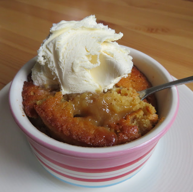 Golden Syrup Puddings