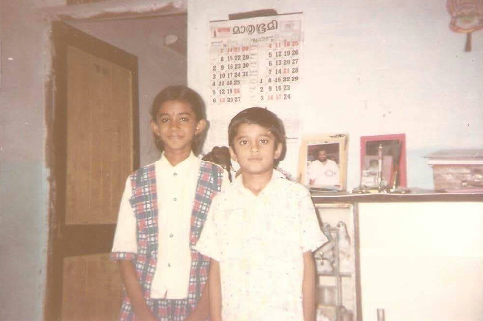 South Indian Actor Unni Mukundan (Unnikrishnan Mukundan Nair) Childhood Pic with his Elder Sister Karthika Mukundan Nair | South Indian Actor Unni Mukundan (Unnikrishnan Mukundan Nair) Childhood Photos | Real-Life Photos