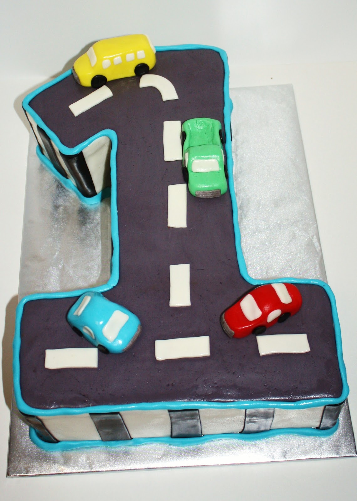 SAB Cakes!: Car first birthday cake!