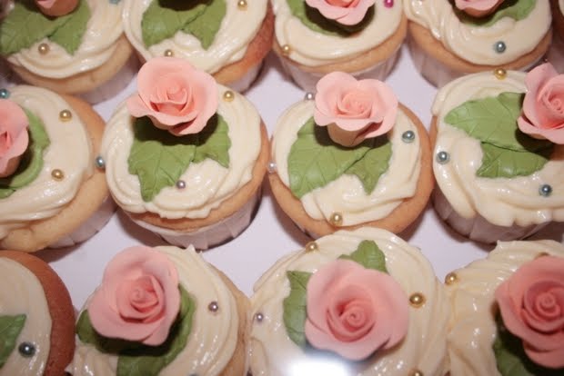 Labels Engagement Cupcakes