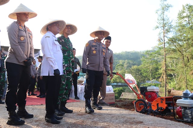 Polres Kebumen Kolaborasi Dukung Tanam Jagung Serentak Nasional, Dorong Ketahanan Pangan Lewat Pertanian Rakyat