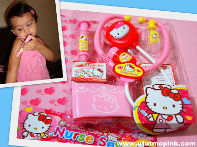 Aşkim, her pink syringe and the Hello Kitty nurse kit.