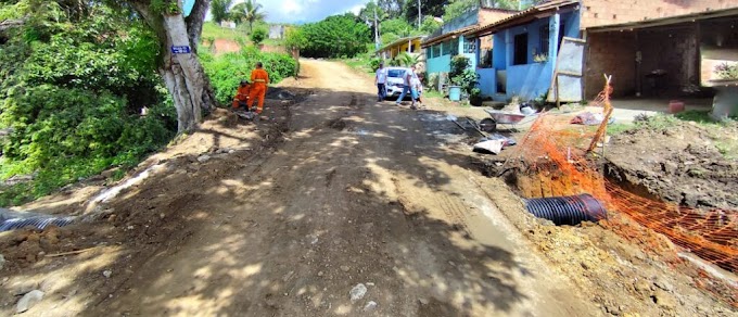 Prefeitura de Itabuna inicia a preparação da Rua Teixeira, no Maria Pinheiro, para pavimentação