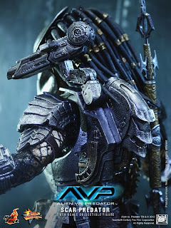 Hot Toys AVP Scar Predator 1/6 scale figure