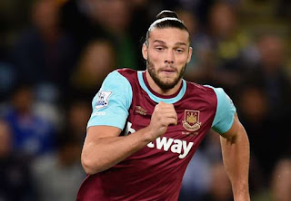 Agen Bola - Andy Carroll Cetak Rekor Hat-Trick Ke Gawang Arsenal