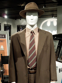Josh Brolin Gangster Squad movie suit