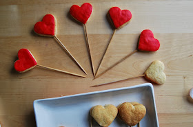 http://sosunnyblog.blogspot.com.es/2014/01/galletas-san-valentin-fondant-y.html