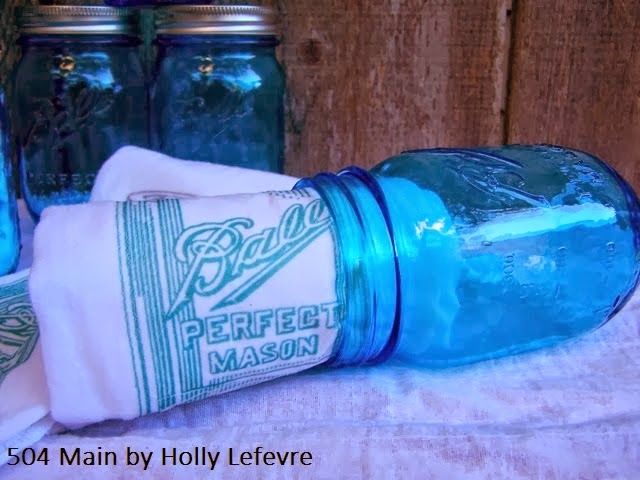 http://www.504main.com/2013/12/easy-gifting-mason-jar-flour-sack-towel.html