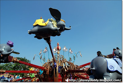 Flying with Dumbo