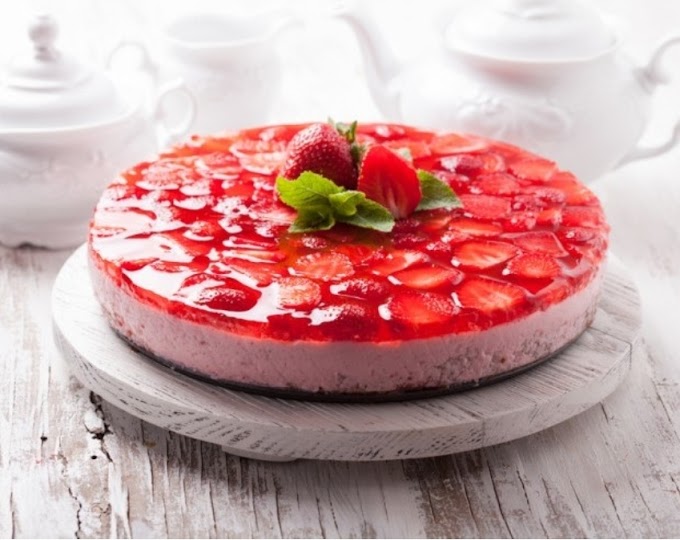 strawberry jelly cake