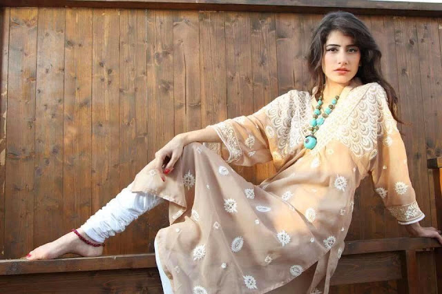 VJ Syra Yousaf Wiki & Biography, Age, Weight, Height, Friend, Like, Affairs, Favourite, Birthdate & Other Detaills