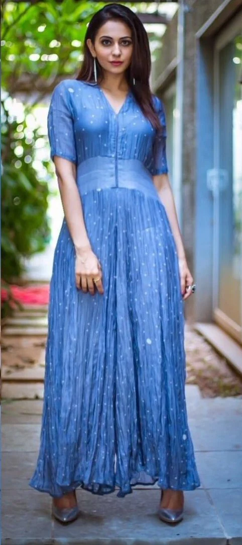 Rakul Preet Singh In Stills At A Date With Anasuya Program
