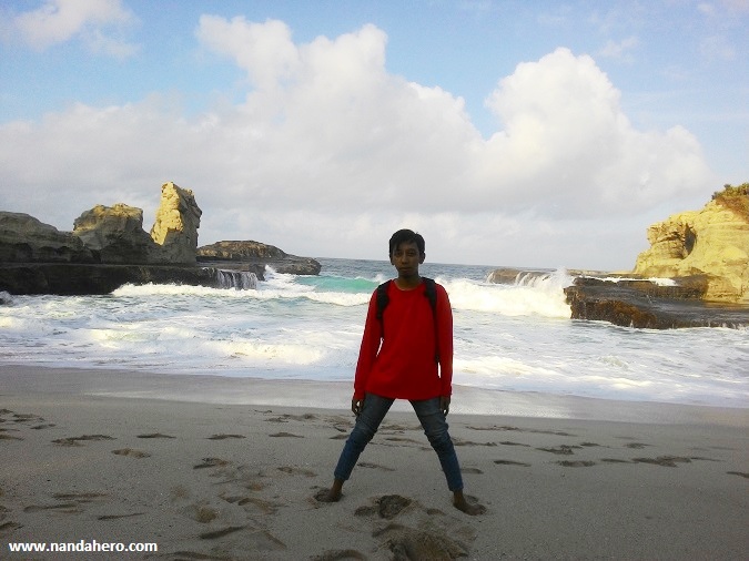 klayar beach kabupaten pacitan jawa timur