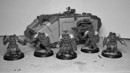 Ultramarines Assault Terminators with Landraider (800x450)