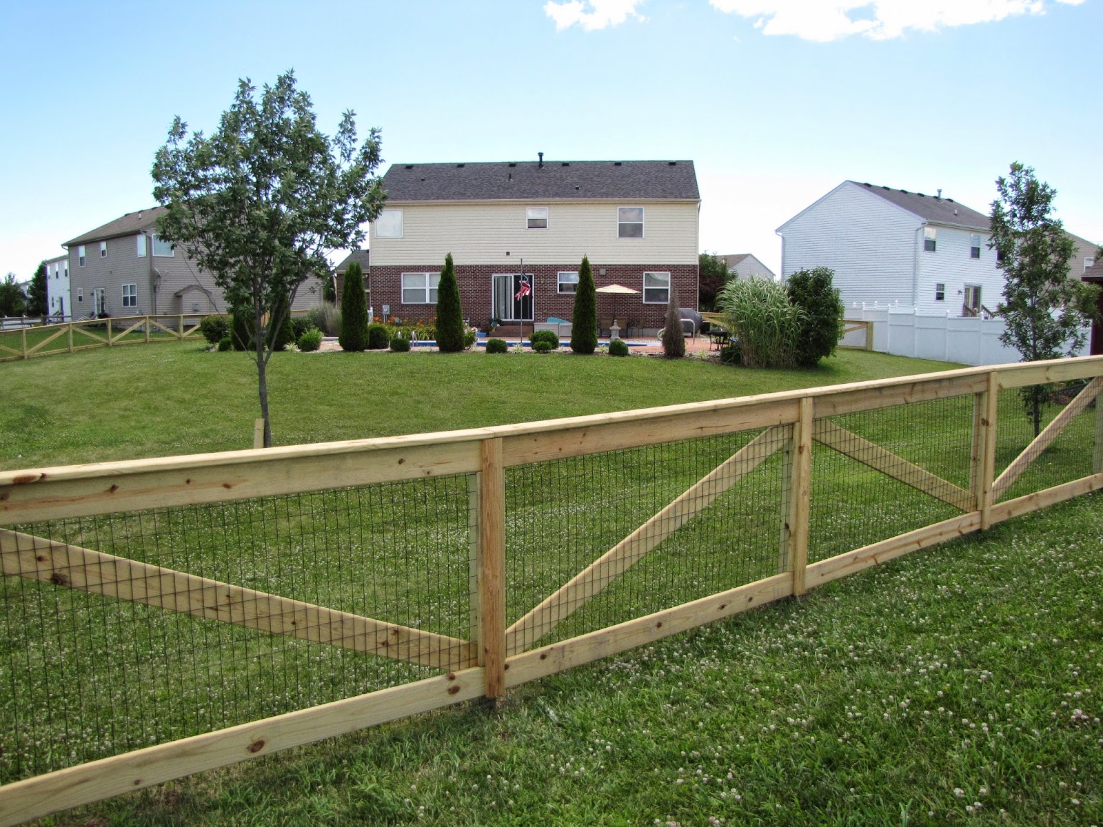 home happy home: Fencing in our backyard part 2