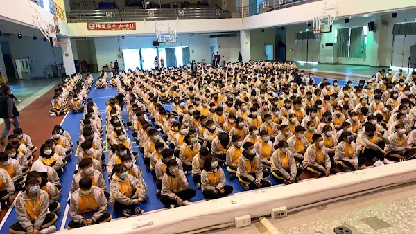 員榮醫療關懷上進學子  張克士捐埔里國中百萬獎學金