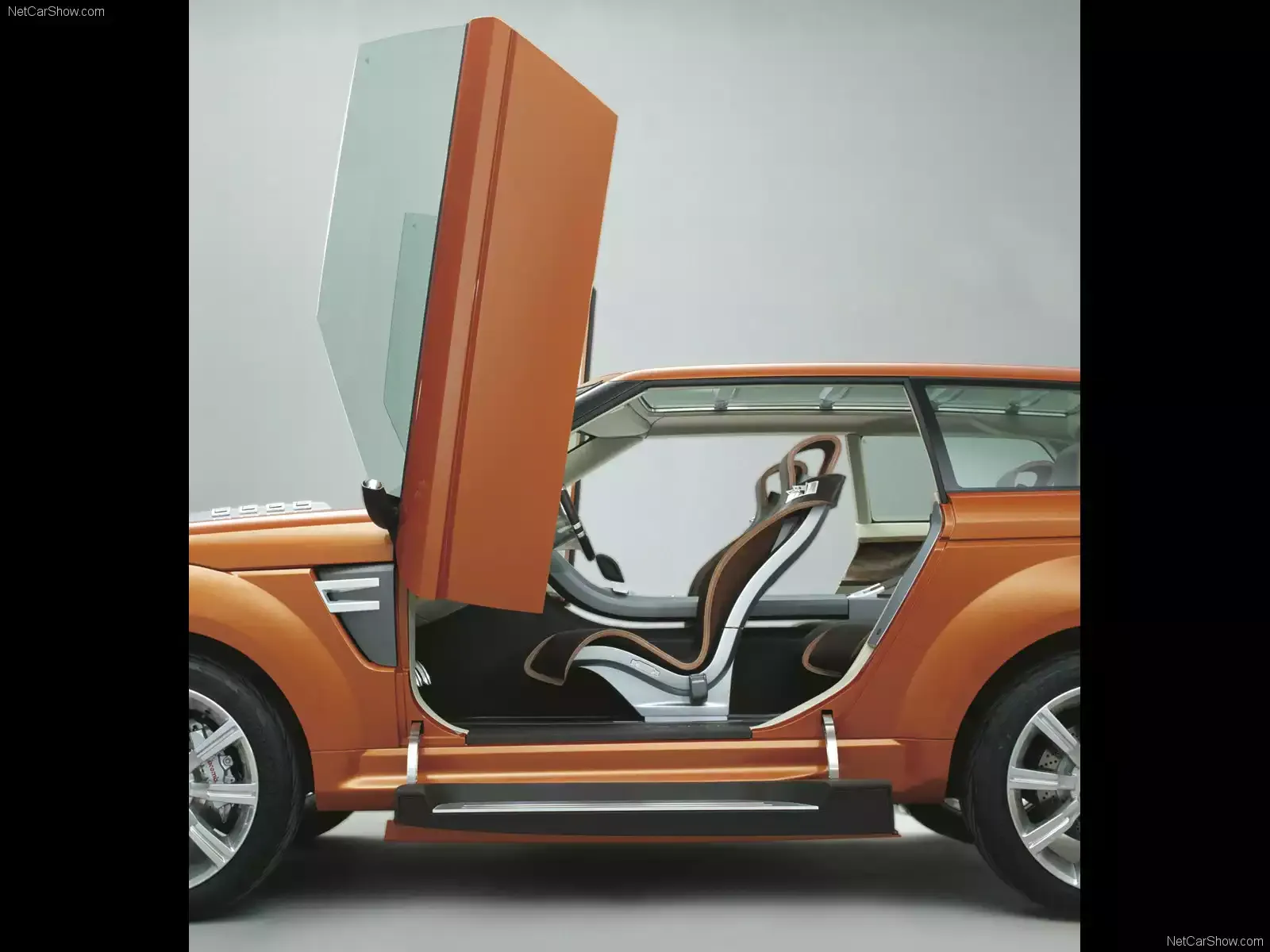 Hình ảnh xe ô tô Land Rover Range Stormer Concept 2004 & nội ngoại thất