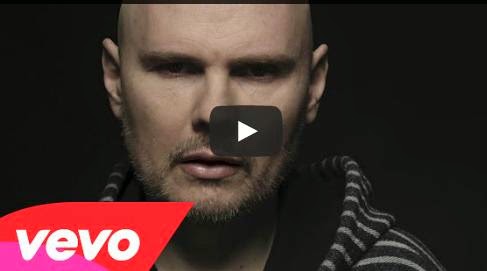 Smashing Pumpkins, videoclip de la canción "Being beige"