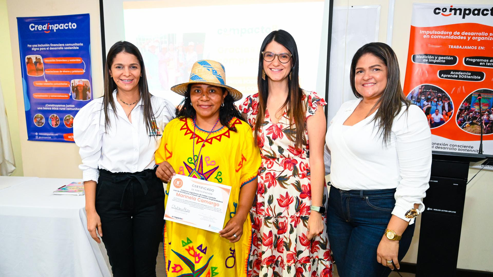 https://lanochedelarcoiris.blogspot.com/Uniguajira y 'CoimpactoB', entregan crédito a microempresarios wayuu