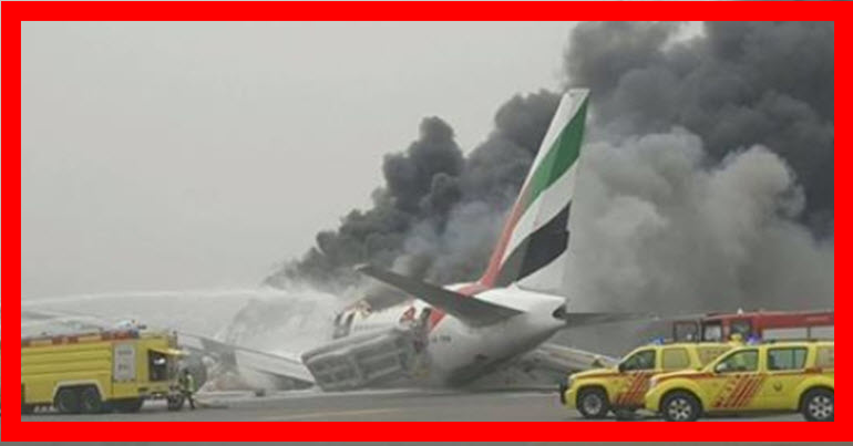 عاجل حدث الان : فيديو لحظة هبوط طائرة إماراتية  اضطراريا في مطار دبي 
