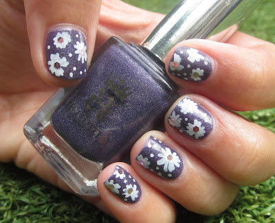 A-England- Lady Of the Lake sally hansen nail art pen