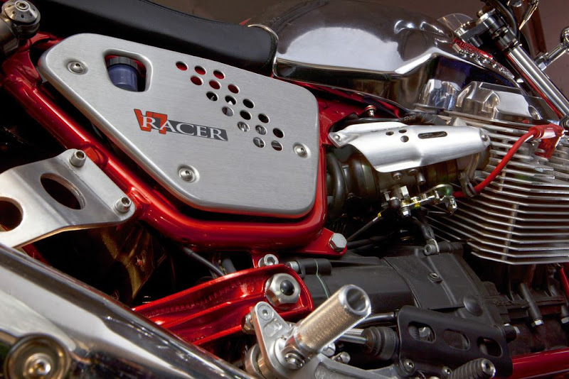 Best motorcycle classic model Guzzi V7,NEW 2011 Moto Aprilia Guzzi V7 Racer Specification