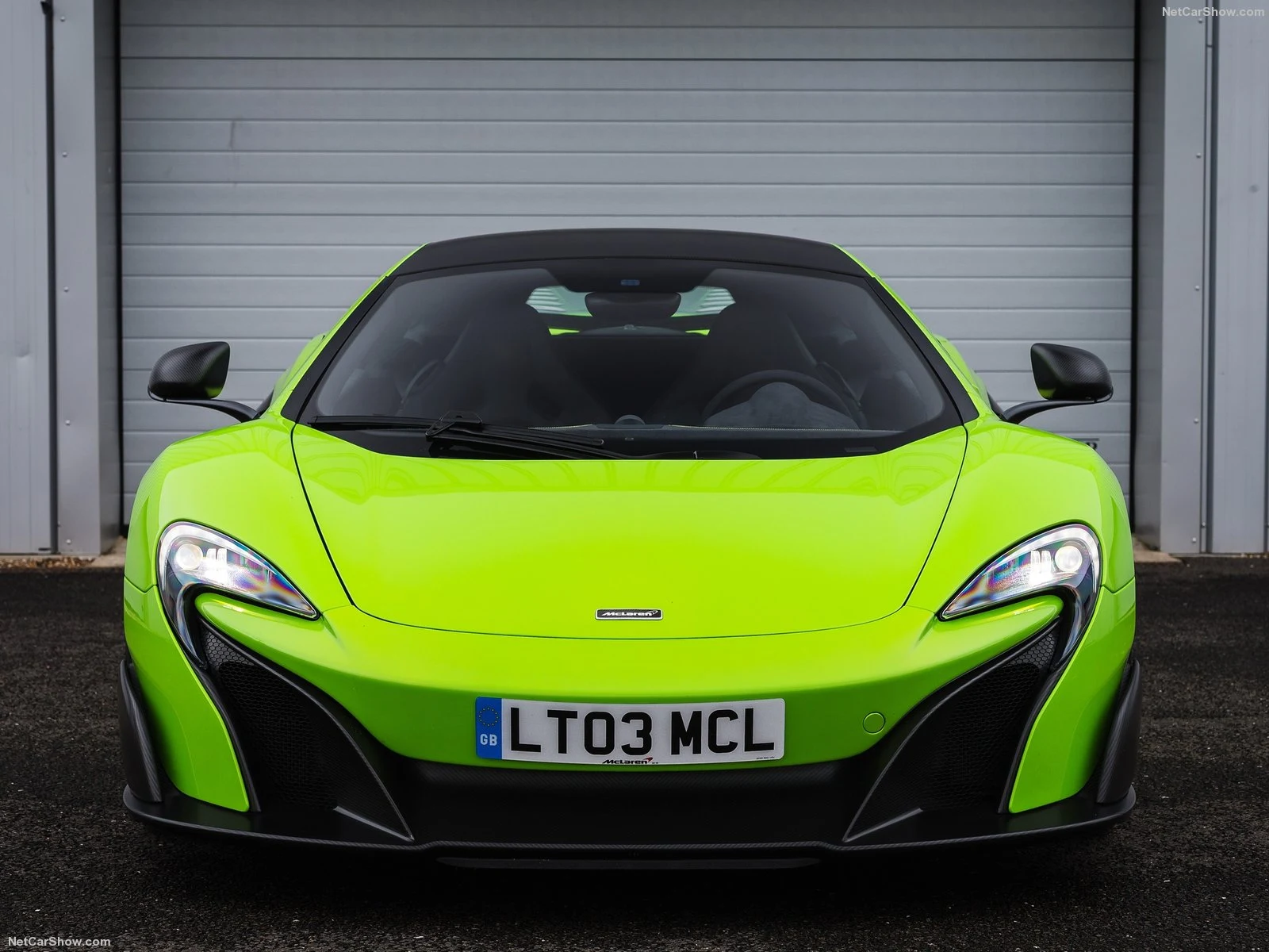 Hình ảnh siêu xe McLaren 675LT 2016 & nội ngoại thất