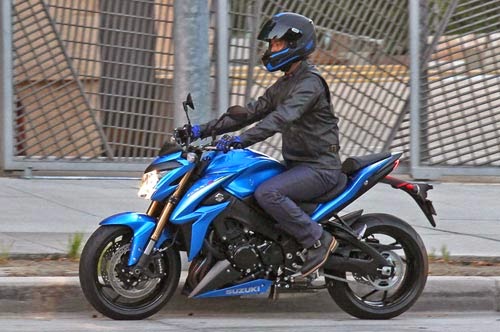 Siêu mô tô Suzuki GSX-S1000 lộ diện - 4