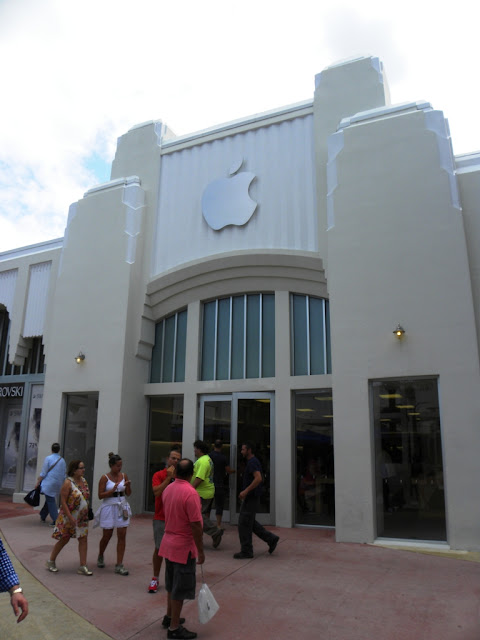 Miami Beach Apple Store