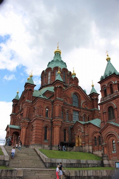 ヘルシンキの旅をもっと楽しむ ウスペンスキー大聖堂 Uspenskin Katedraali ヘルシンキで圧巻のロシア教会です